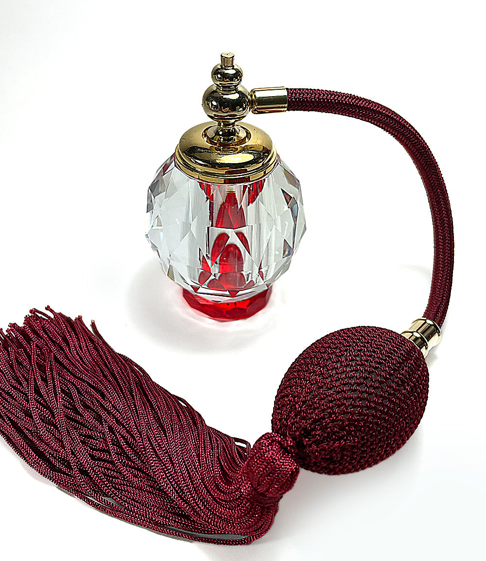 Refillable perfume spray bottle