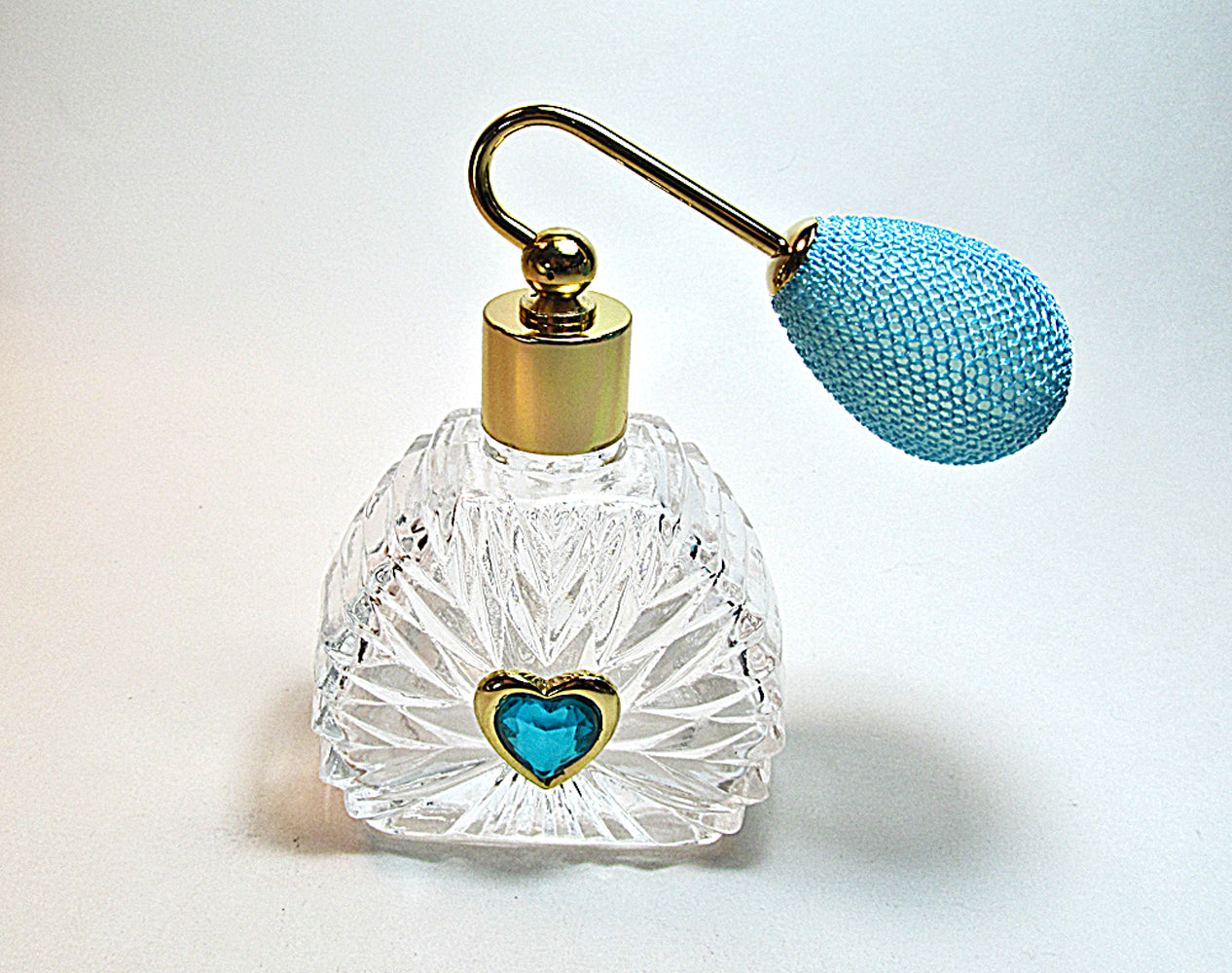 Unique Perfume Crystal Glass Bottle With Turquoise Heart rhinestone Decor And Turquoise Bulb Spray Attachment.(New!)