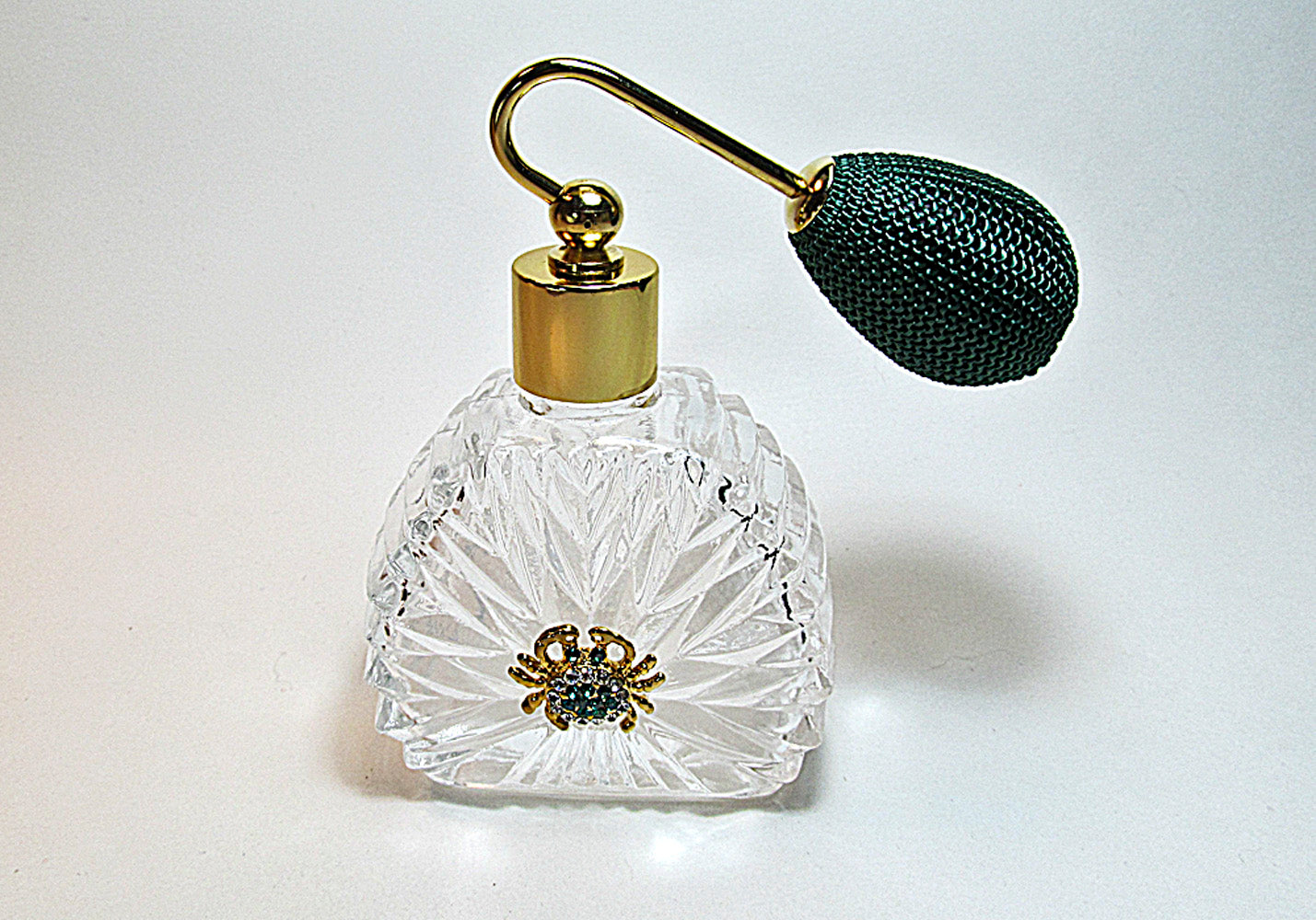 Unique Perfume Crystal Glass Bottle With Green Bulb Spray Attachment. (New!)