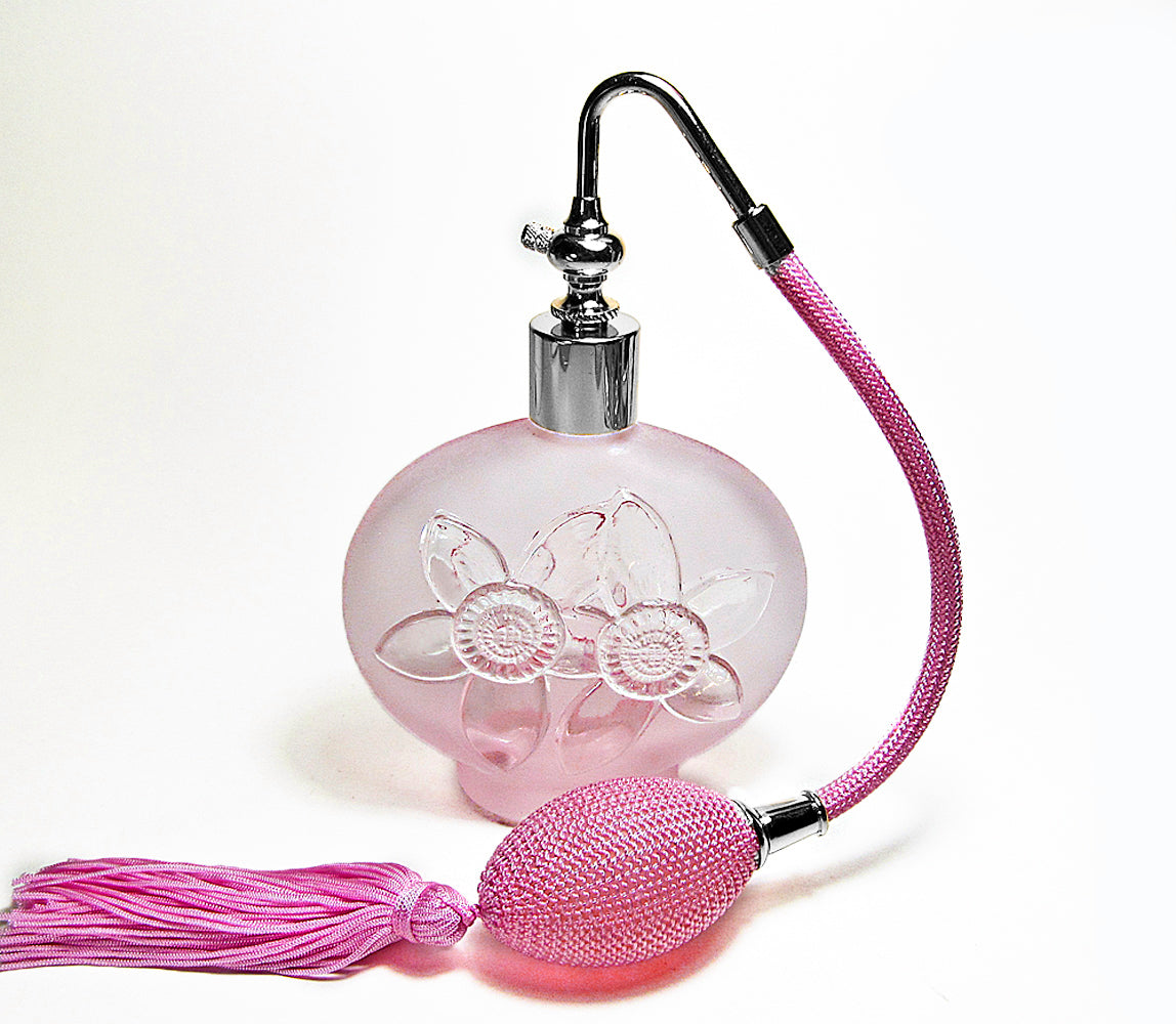 Empty Pink Glass Perfume Bottle With Pink Tassel Spray Mounting (130 ml)