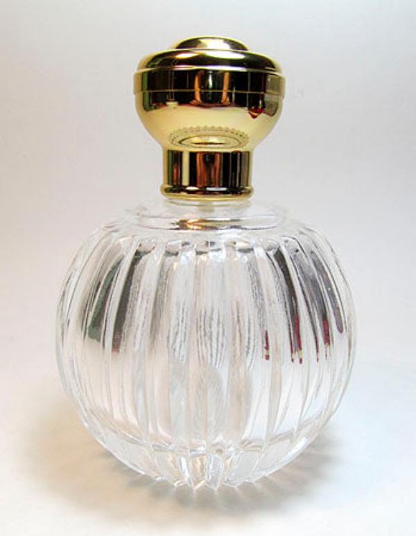 Excellent Glass Perfume Bottle With Gold Atomizer Spray Pump and Metal Cap.