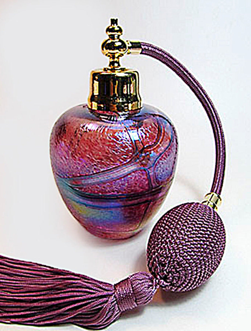Perfume bottle with bulb spray