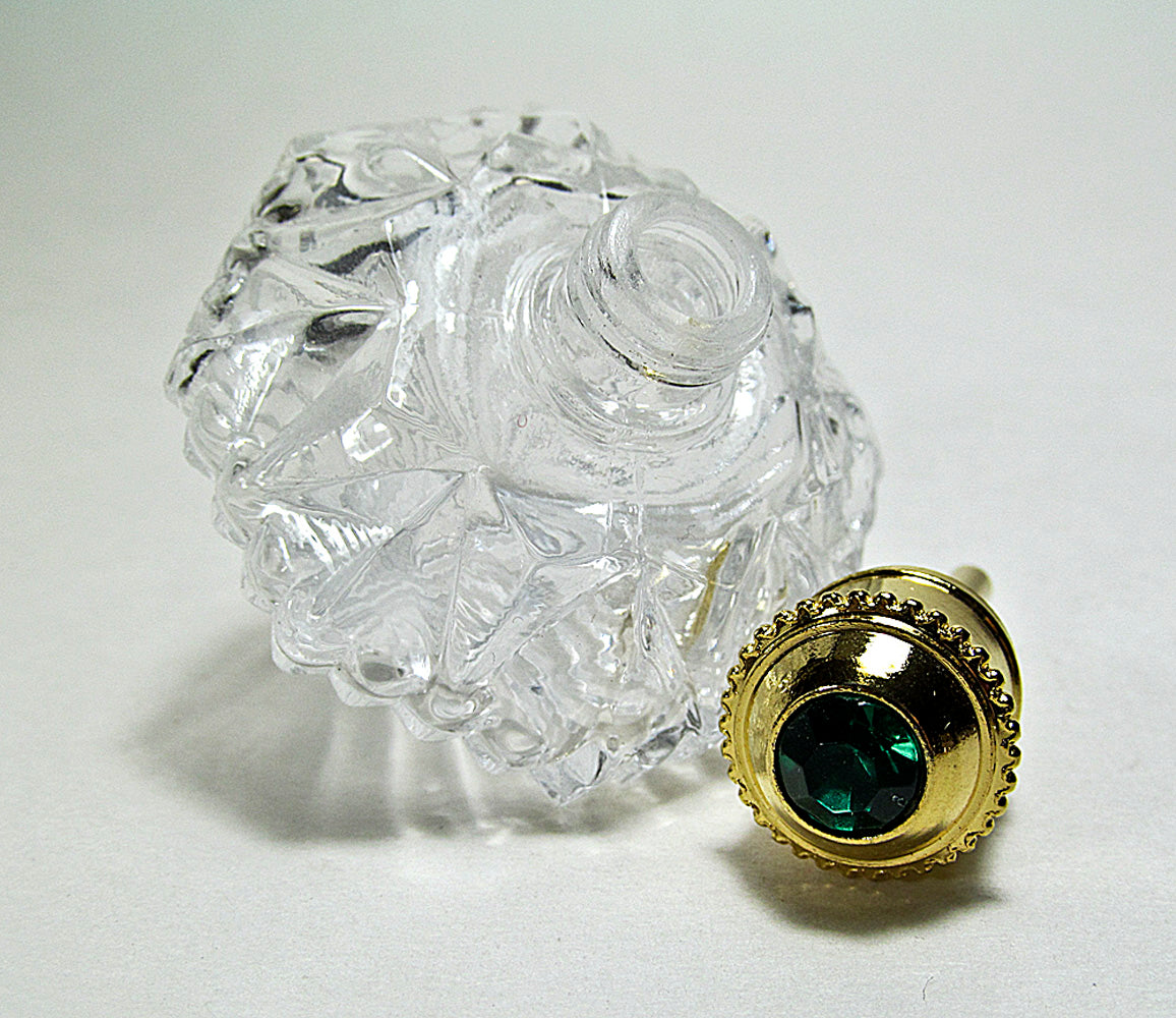 Fancy Diamond Shape Glass Perfume Bottle With Emerald Colour Rhinestone Cap and Rod.